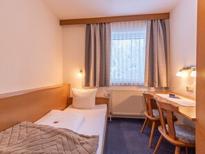 2 bedrooms, internet