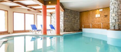 Piscine couverte, piscine chauffée