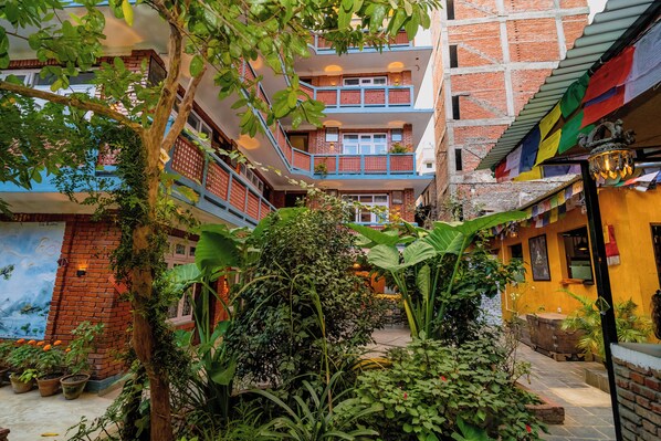 واجهة المنشأة