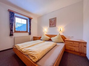 1 室のベッドルーム、WiFi