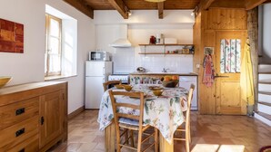 Unclassified image, 3 of 23, button - Le Moulin de Verfeuil by Interhome (Verfeuil)