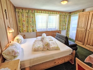 3 bedrooms, internet