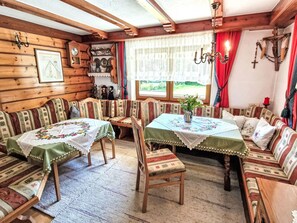 Dining - Wiesenhof by Interhome (Längenfeld)