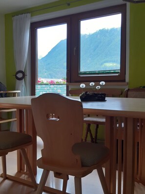 Dining - Alpenglühen by Interhome (Längenfeld)