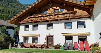 Alpenglühen by Interhome