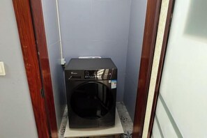 Interior - Yulong Hostel (Xianju)