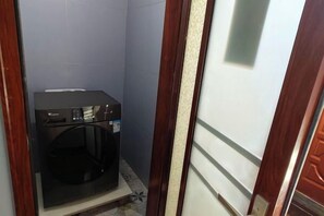 Interior - Yulong Hostel (Xianju)
