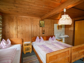 5 bedrooms, Internet