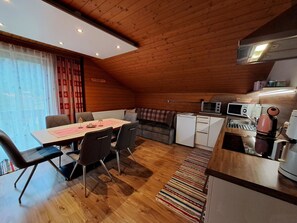 Fridge, microwave, oven, dishwasher