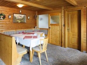 Dining - Baggenhof by Interhome (Mayrhofen)