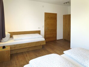 2 bedrooms, internet