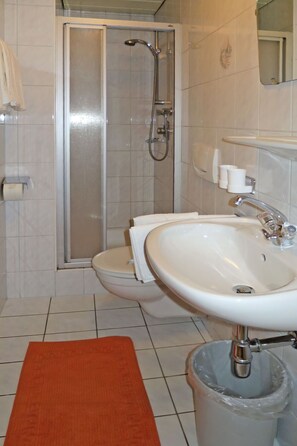 Bathroom - Heisenhaus by Interhome (Mayrhofen)