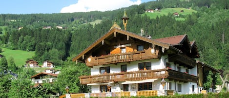 Esterni