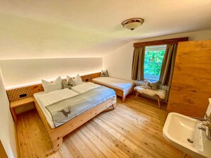 5 Schlafzimmer, Internetzugang