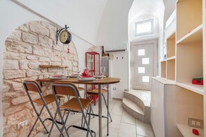 Dining - Dimora Egnazia Ostuni historic centre, Ostuni, Italy (Ostuni)