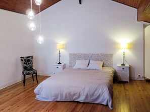 5 室のベッドルーム、インターネット