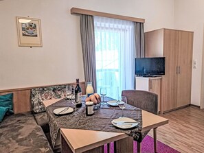 Dining - Apartment Rosa by Interhome (Mayrhofen)