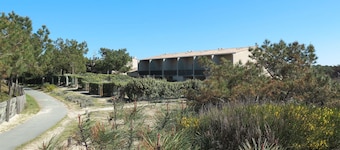 Les Hameaux de l'Océan 46T by Interhome