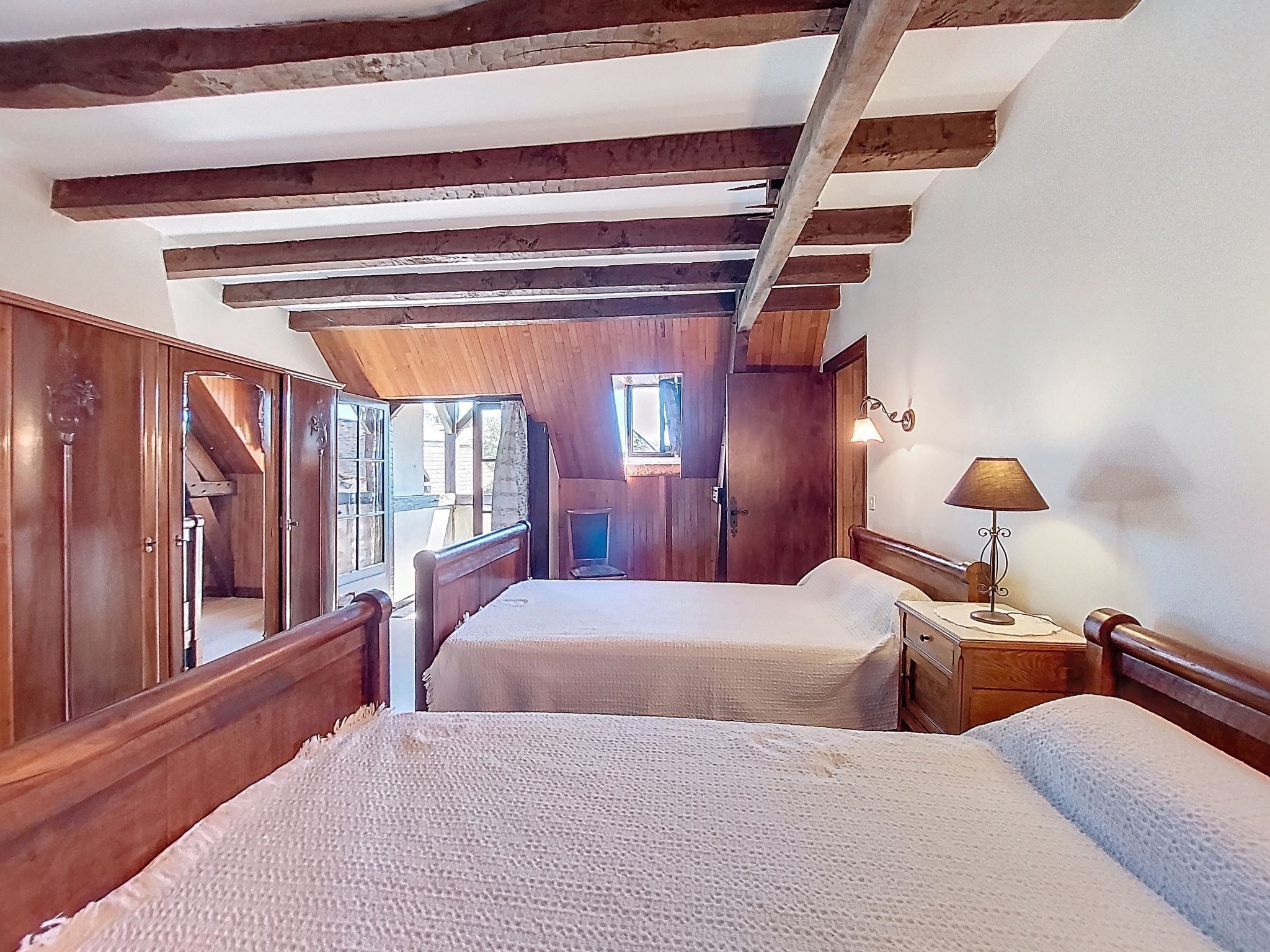 3 bedrooms, desk, iron/ironing board, WiFi