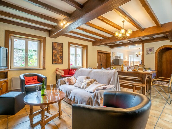 Télévision, cheminée