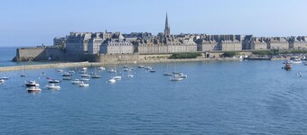 Le Petit Maître by Interhome