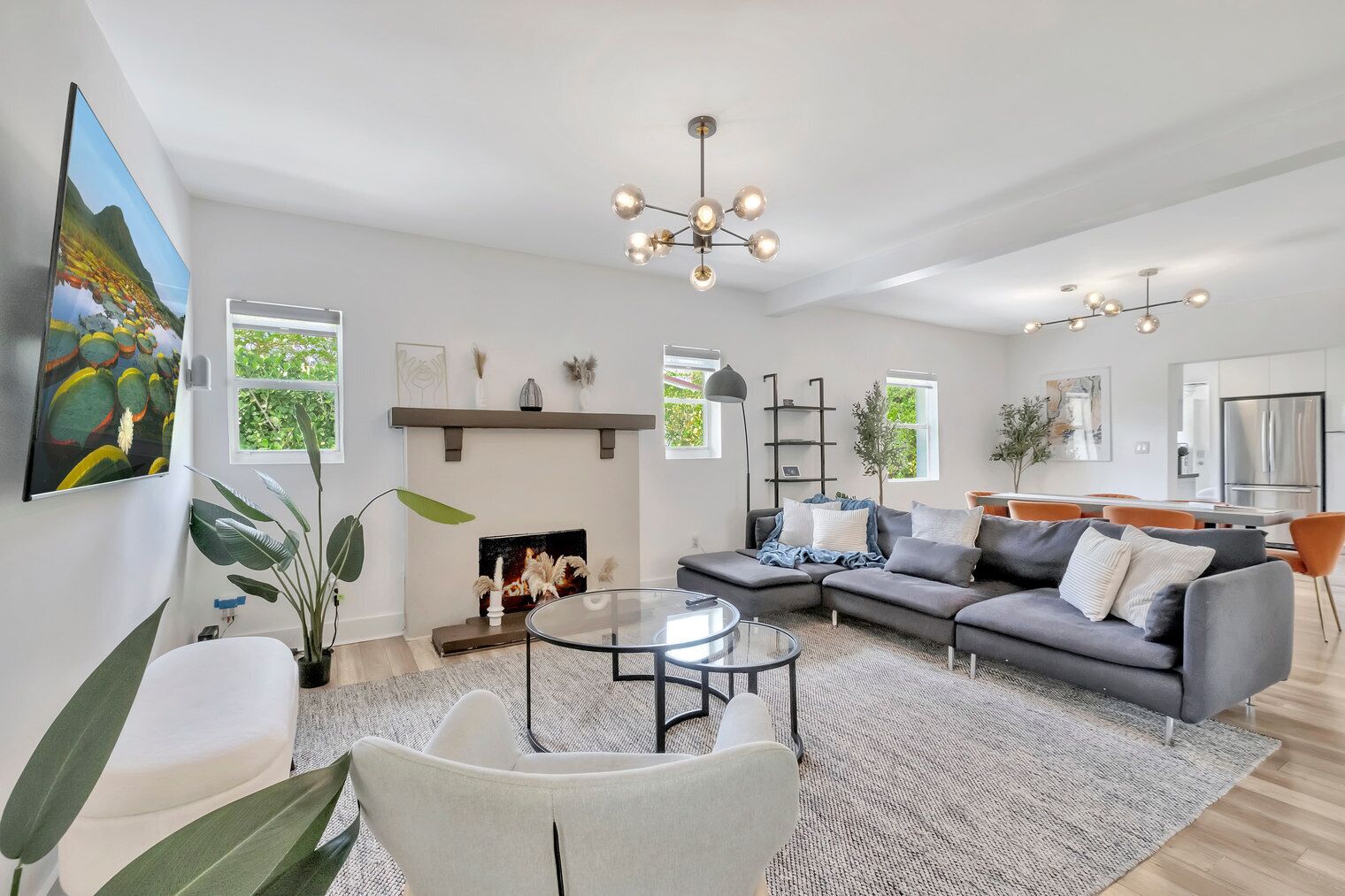 Huge Design District 5BR w/ Outdoor Area, Parking & W/D, by Blueground