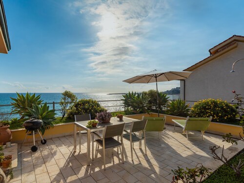 Terrazzo sul Mare by Interhome