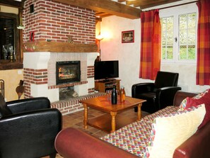 Téléviseur, foyer, lecteur de DVD