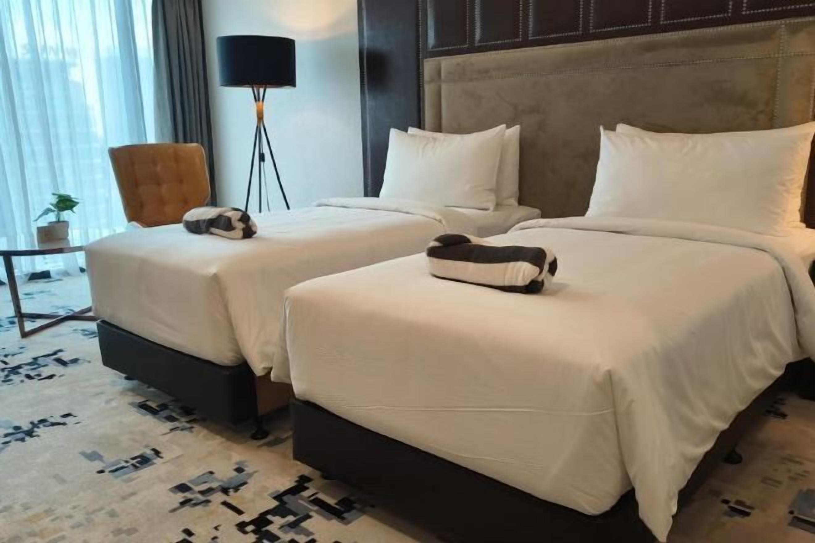 In-room safe, blackout curtains, free WiFi, bed sheets