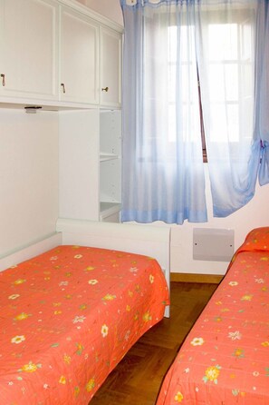 2 Schlafzimmer, Bügeleisen/Bügelbrett, WLAN