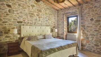 5 Schlafzimmer, Bügeleisen/Bügelbrett, WLAN