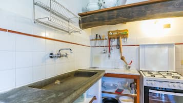 Frigorifero, forno, pentole/stoviglie/utensili