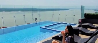 Luxury 2-Bedroom Suite in Guayaquil's Historic Financial District & Malecon 2000