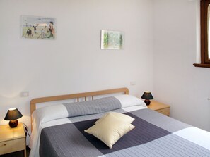 2 habitaciones, tabla de planchar con plancha y wifi 