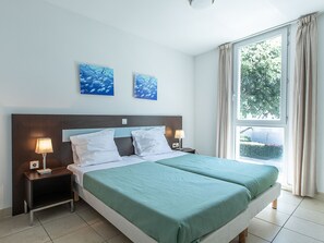 2 bedrooms, iron/ironing board, WiFi - Le Crystal by Interhome (Cagnes-sur-Mer)