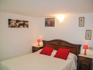 2 bedrooms, iron/ironing board, WiFi - Mandarino by Interhome (Montignoso)