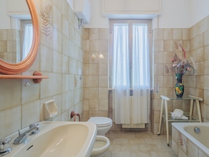 Hair dryer, towels