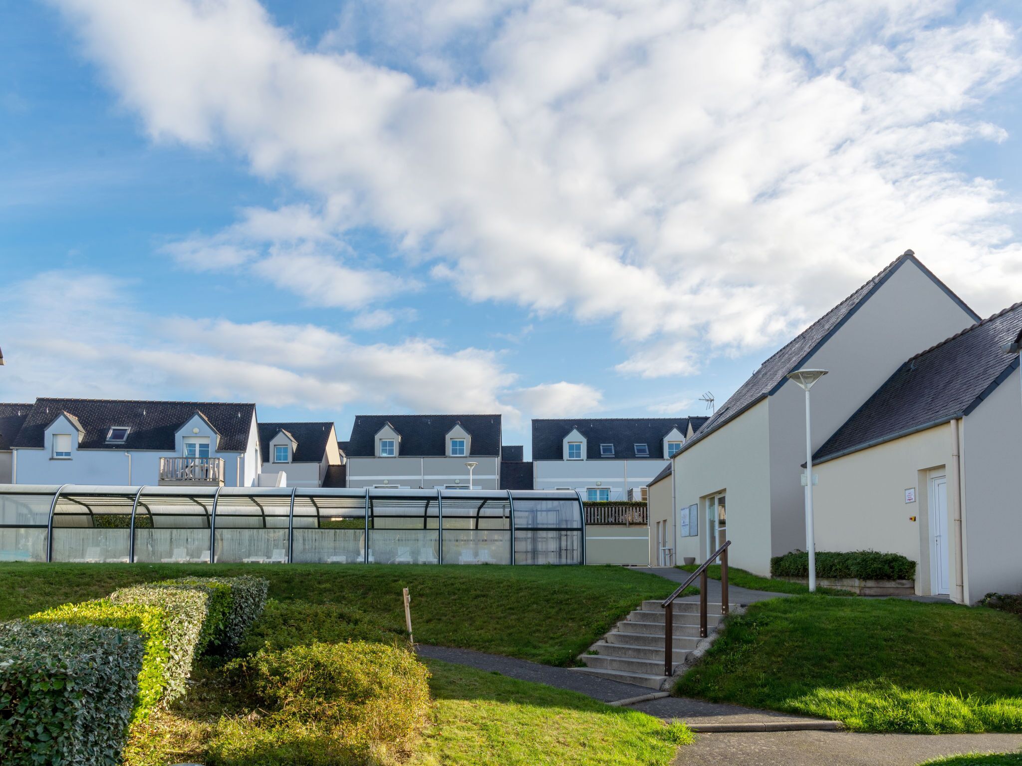 المنشأة من الخارج