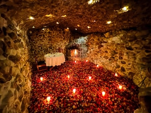 Couples dining - Le Suisse Spa (Santa Lucía Milpas Altas)