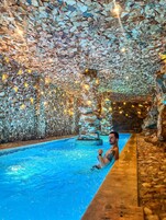 Couples treatment rooms, sauna, hot tub, steam room, hot springs