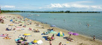 Green Holiday (GDO201) by Interhome