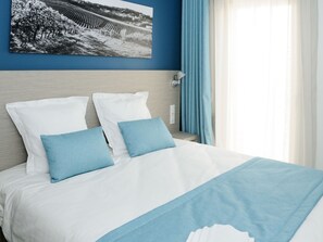 2 bedrooms, internet