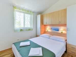 2 bedrooms, Internet