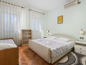 2 bedrooms, iron/ironing board, WiFi - Vacation home Petra by Interhome (Crikvenica)
