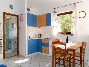 Fridge, microwave, dishwasher, cookware/dishes/utensils - Radmila by Interhome (Krk/Malinska)