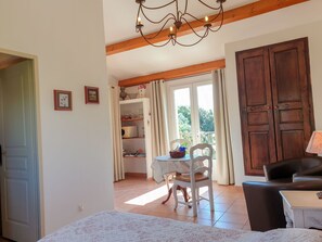1 Schlafzimmer, Bügeleisen/Bügelbrett, WLAN
