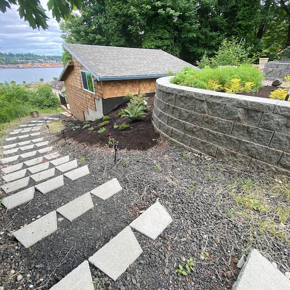Property grounds - View of Mt. Rainier - stunning sunrises and moonrises on Puget Sound (Olympia)