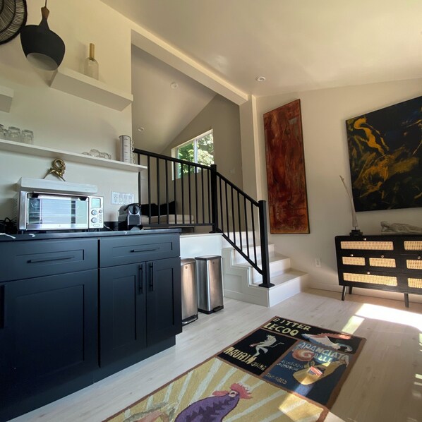 Interior - View of Mt. Rainier - stunning sunrises and moonrises on Puget Sound (Olympia)