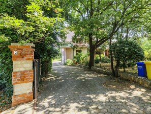 Property grounds - Lorenzin by Interhome (Pula)