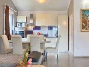 Fridge, microwave, oven, dishwasher - Vacation home Goldi by Interhome (Pula/Vodnjan)